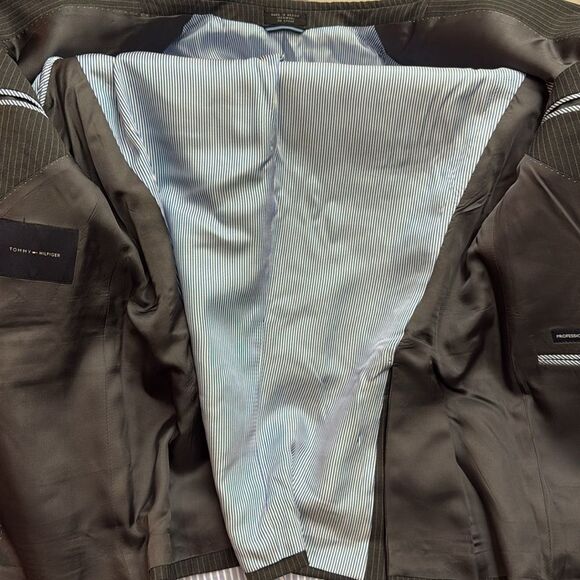 Tommy Hilfiger Pinstripe suit jacket C38 - Picture 13 of 15
